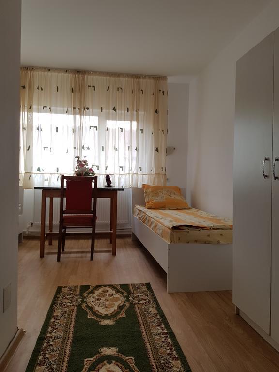 Casa Rustica Apart & Rooms Cimpineanca ภายนอก รูปภาพ