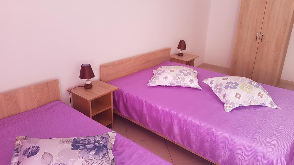 Casa Rustica Apart & Rooms Cimpineanca ภายนอก รูปภาพ