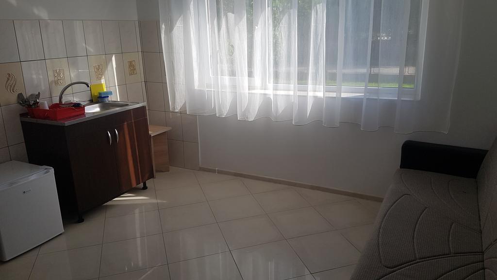 Casa Rustica Apart & Rooms Cimpineanca ภายนอก รูปภาพ