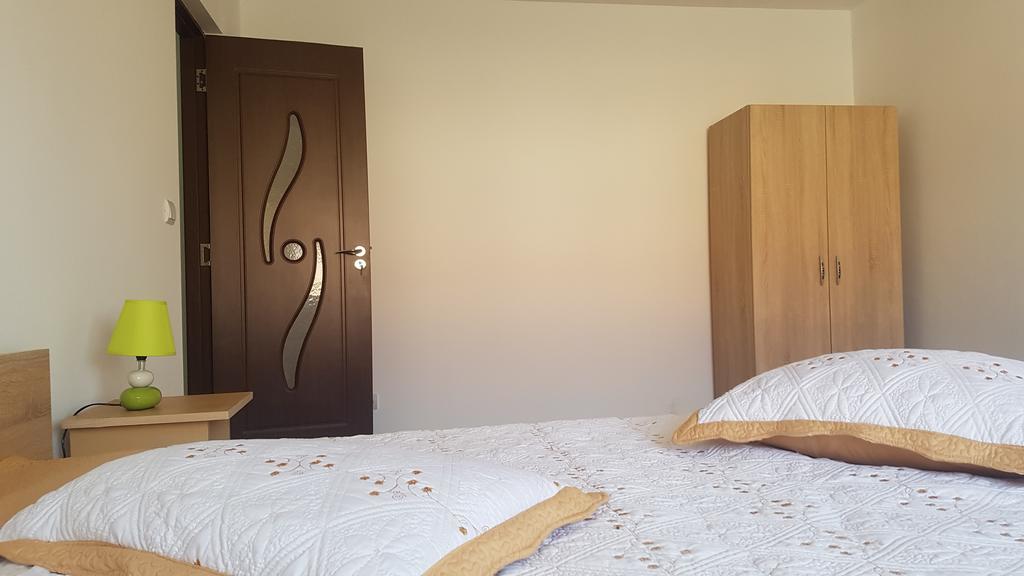 Casa Rustica Apart & Rooms Cimpineanca ภายนอก รูปภาพ