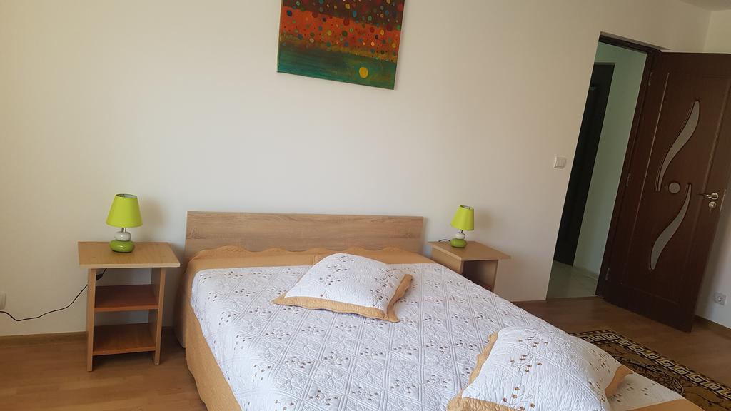Casa Rustica Apart & Rooms Cimpineanca ภายนอก รูปภาพ