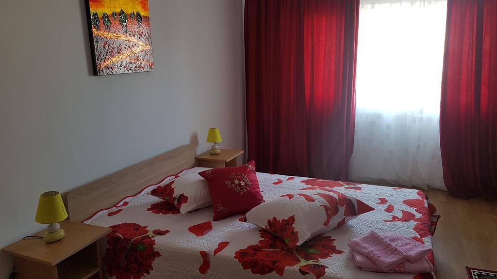 Casa Rustica Apart & Rooms Cimpineanca ภายนอก รูปภาพ